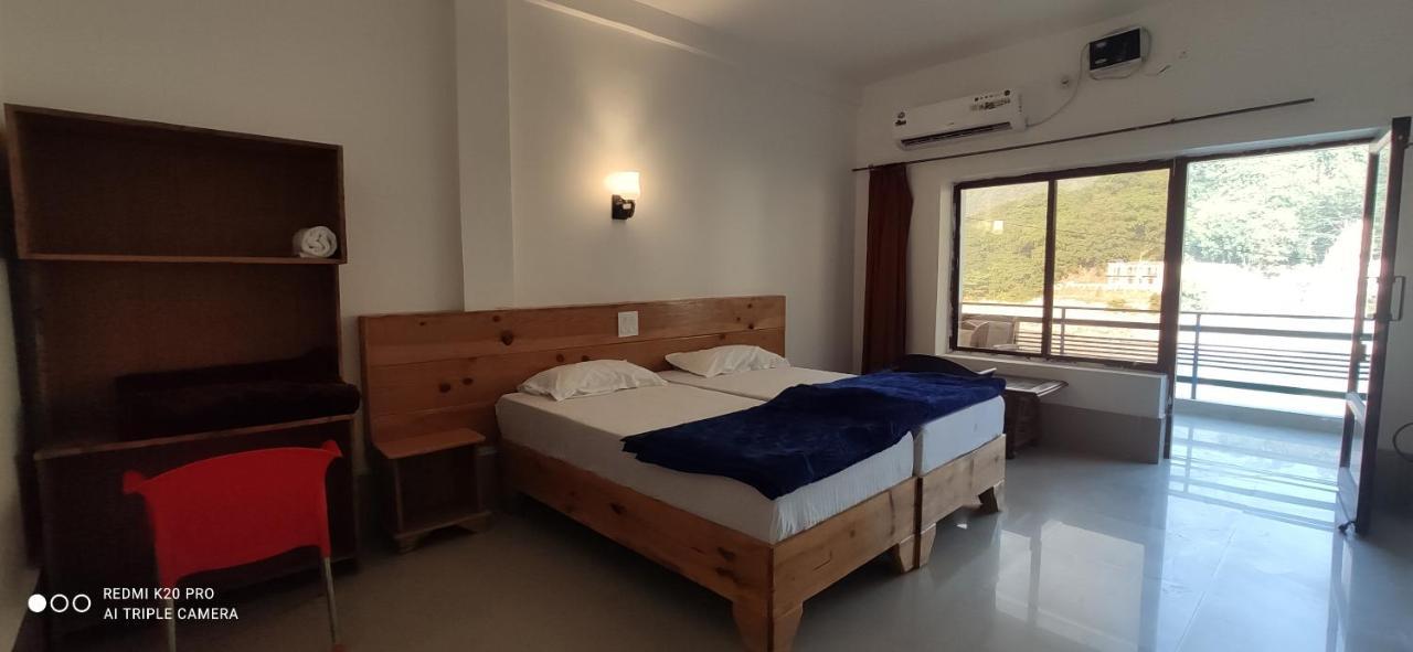 H7 Stay On The Ganges, Yoga & Spa Resort, Rishikesh Rishīkesh Exterior foto