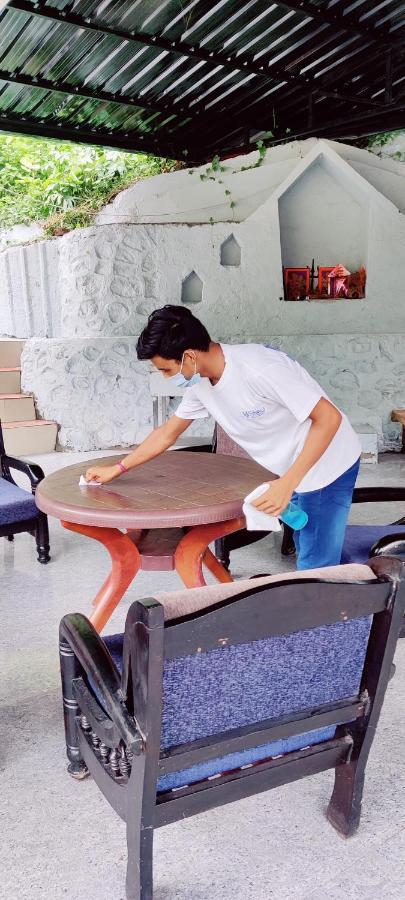 H7 Stay On The Ganges, Yoga & Spa Resort, Rishikesh Rishīkesh Exterior foto